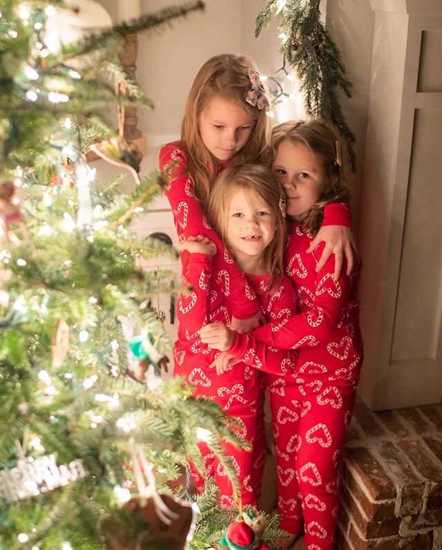 Merry Christmas Eve everybody! Praying that your Christmas is filled with the joy and peace of Jesus! ❤️