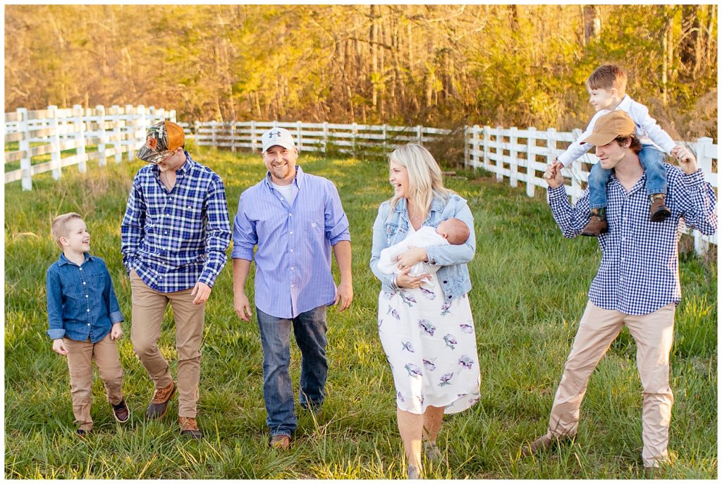 outdoor family newborn photography